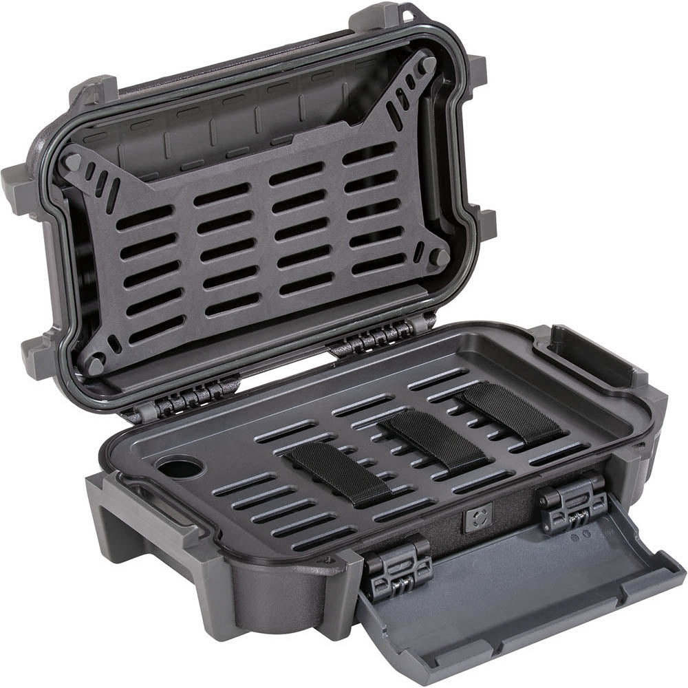 PELI R40 RUCK CASE