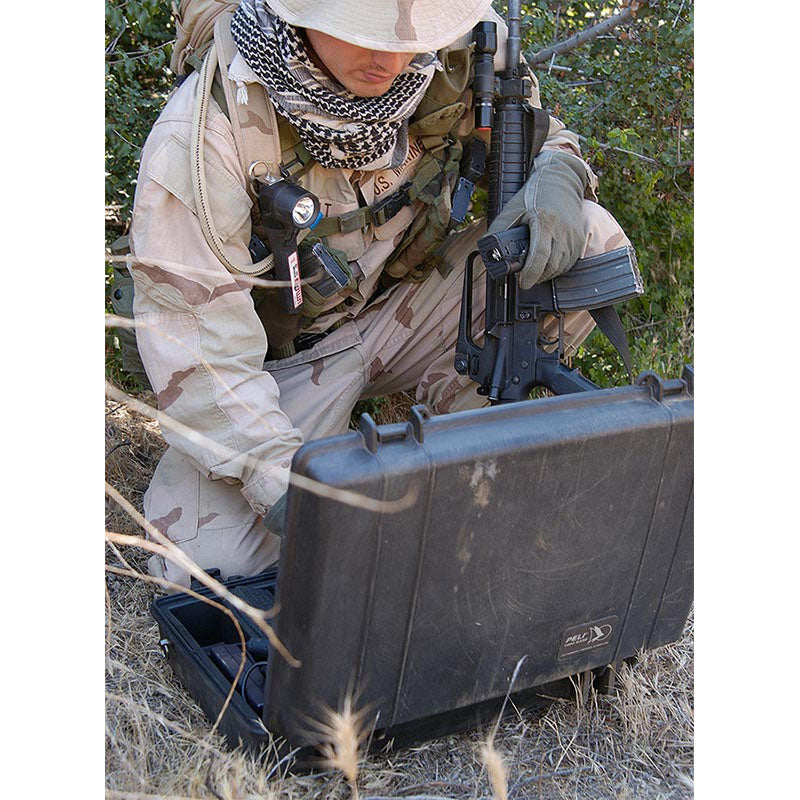 PELI 1490 PROTECTOR LAPTOP CASE